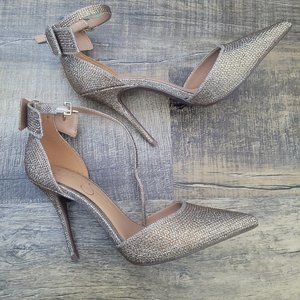 Jessica Simpson Heel